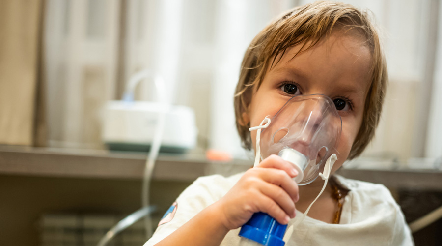 Asthme : avec la pollution de l'air, les enfants sont de plus en plus vulnérables