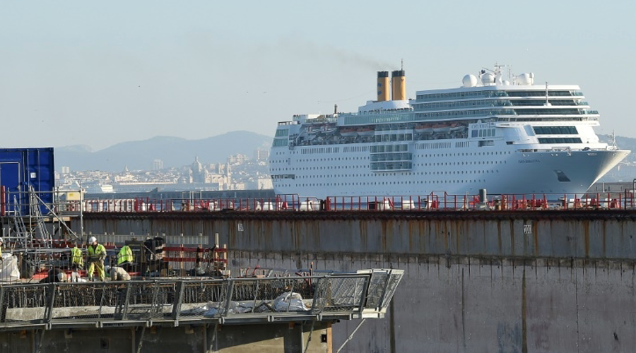 Les quartiers Nord de Marseille suffoquent de la pollution des bateaux