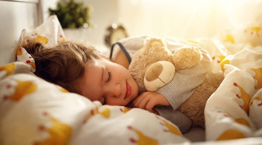 Petite fille qui dort